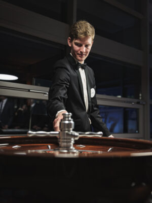 3 Hochschulball Bochum Fynn Dortona Web 003