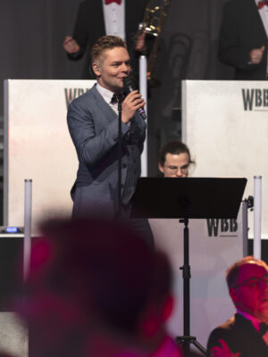 4 Hochschulball Bochum Fynn Dortona Web 030